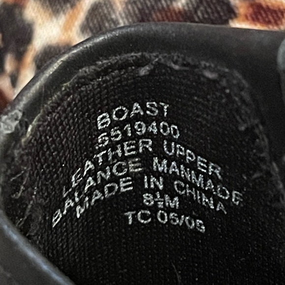 Liz Claiborne Flex comfy black leather slip-on shoes - Picture 3 of 5